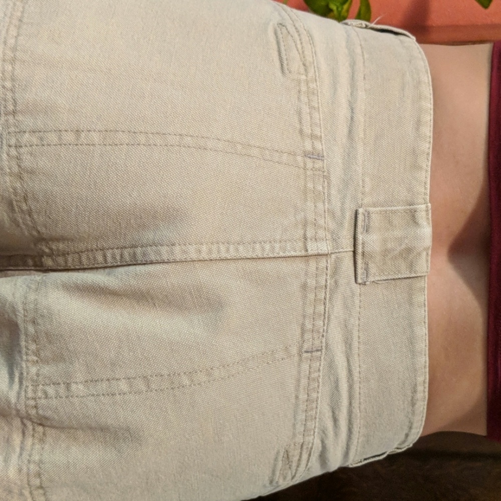 Shorts - Picture 4 of 5